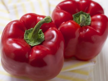 Красный сладкий перец: польза, вред и правила выращивания
